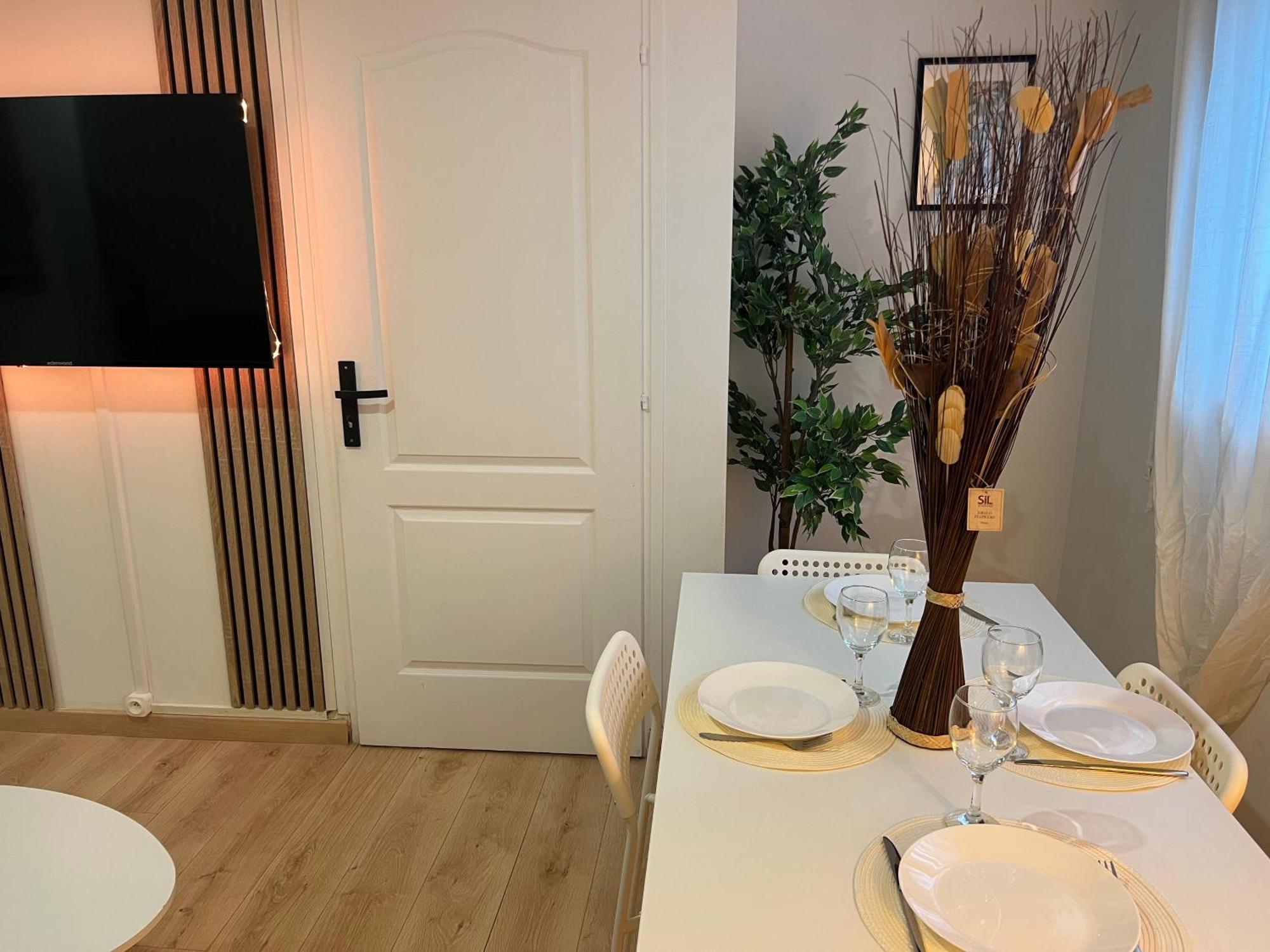 Appartement Pres De Paris, Disney & Cdg Tremblay-en-France Esterno foto